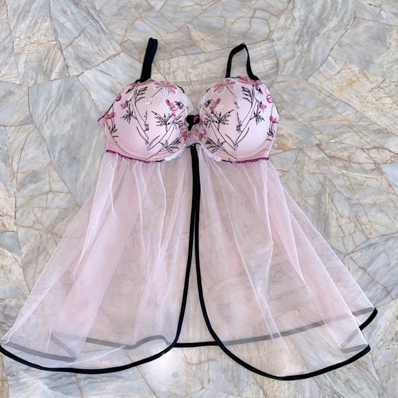 34C Victoria’s Secret Babydoll Slip Beautiful Flowers - Picture 3 of 8